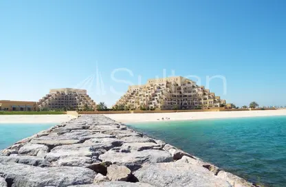 شقة - غرفة نوم - 2 حمامات للبيع في ياقوت - باب البحر - جزيرة المرجان - رأس الخيمة