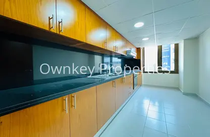 Apartment - 3 Bedrooms - 2 Bathrooms for rent in Silver Sands 1 - Mankhool - Bur Dubai - Dubai