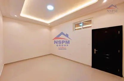 Empty Room image for: Apartment - 1 Bathroom for rent in Mushrif Park - Al Mushrif - Abu Dhabi, Image 1