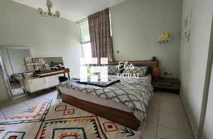 Apartment - 2 Bedrooms - 2 Bathrooms for sale in Glitz 2 - Glitz - Dubai Studio City - Dubai