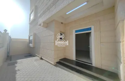 Apartment - 3 Bedrooms - 4 Bathrooms for rent in Mohamed Bin Zayed Centre - Mohamed Bin Zayed City - Abu Dhabi