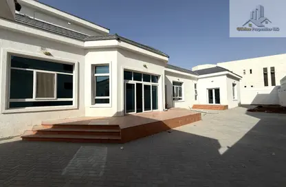 Villa - 4 Bedrooms - 6 Bathrooms for rent in Nad Al Sheba 4 - Nad Al Sheba - Dubai