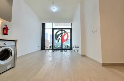 Apartment - 2 Bedrooms - 2 Bathrooms for rent in AZIZI Riviera - Meydan One - Meydan - Dubai