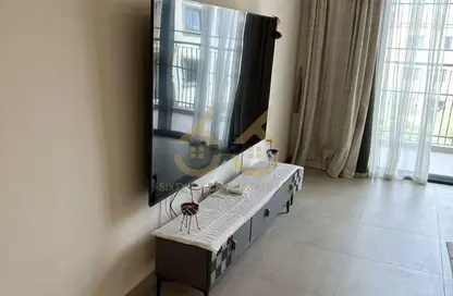 Apartment - 1 Bedroom - 2 Bathrooms for rent in Qamar 4 - Madinat Badr - Al Muhaisnah - Dubai