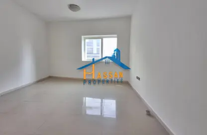 شقة - غرفة نوم - 1 حمام للايجار في شارع التعاون الجديد - التعاون - الشارقة