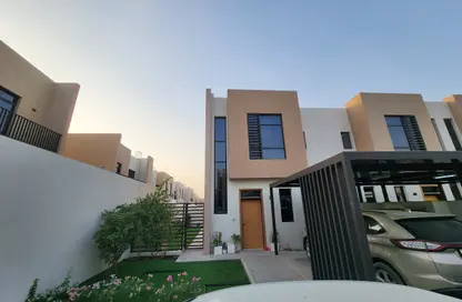 تاون هاوس - 2 غرف نوم - 4 حمامات للبيع في مساكن نسمه - ّالطي - الشارقة