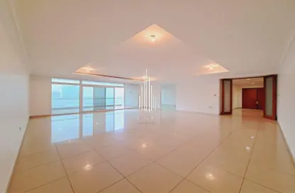Empty Room image for: Apartment - 4 Bedrooms - 6 Bathrooms for rent in Bay View - Tourist Club Area - Abu Dhabi, Image 1