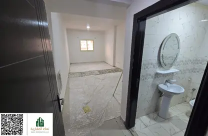 Apartment - 1 Bedroom - 2 Bathrooms for rent in Al Jurf 3 - Al Jurf - Ajman Downtown - Ajman
