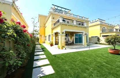 Villa - 4 Bedrooms - 5 Bathrooms for rent in Legacy - Jumeirah Park - Dubai