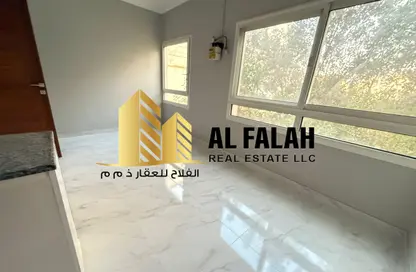 شقة - 1 حمام للايجار في البطينة - الشارقة