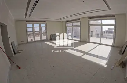 فيلا - استوديو - 8 حمامات للايجار في مدينة شخبوط - أبوظبي