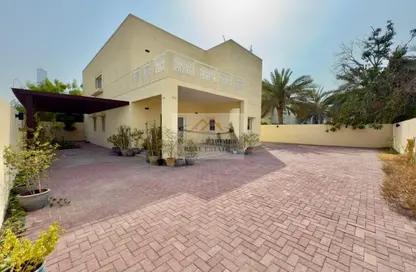 Apartment - 4 Bedrooms - 5 Bathrooms for rent in Meadows 2 - Meadows - Dubai