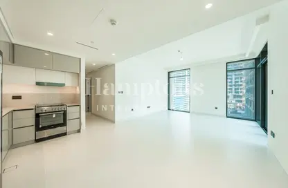 Kitchen image for: Apartment - 2 Bedrooms - 2 Bathrooms for rent in Marina Vista - EMAAR Beachfront - Dubai Harbour - Dubai, Image 1