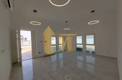 فيلا - 4 غرف نوم - 7 حمامات للايجار في العوير 1 - العوير - دبي فيلا - 4 غرف نوم - 7 حمامات للايجار في العوير 1 - العوير - دبي