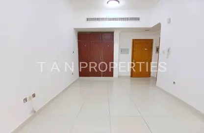 Apartment - Studio - 1 Bathroom for rent in Al Souk Al Kabeer Street - Al Souk Al Kabeer - Bur Dubai - Dubai