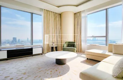 Apartment - 1 Bedroom - 2 Bathrooms for sale in The Palm Tower - Palm Jumeirah - Dubai