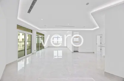 شقة - 3 غرف نوم - 4 حمامات للايجار في الدباس - مساكن شور لاين - نخلة جميرا - دبي