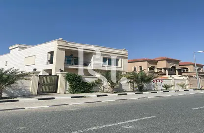 فيلا - 5 غرف نوم - 5 حمامات للبيع في حوشي - البادي - الشارقة