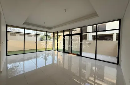 Townhouse - 3 Bedrooms - 5 Bathrooms for rent in Richmond - DAMAC Hills - Dubai