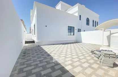 شقة - غرفة نوم - 1 حمام للايجار في مدينة الرياض - أبوظبي