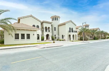 Villa - 6 Bedrooms - 7 Bathrooms for sale in Signature Villas Frond A - Signature Villas - Palm Jumeirah - Dubai