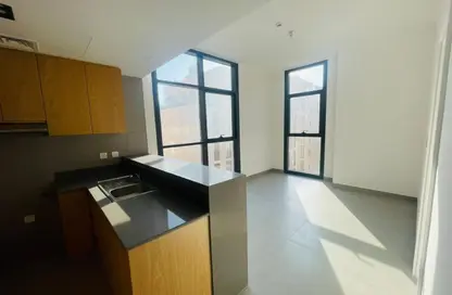 شقة - غرفة نوم - 1 حمام للبيع في أسواق للعقارات - الممشى - مويلح - الشارقة