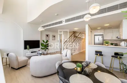 Duplex - 1 Bedroom - 2 Bathrooms for rent in Sky Gardens - DIFC - Dubai