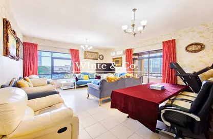 Living Room image for: Apartment - 2 Bedrooms - 2 Bathrooms for sale in Al Sidir 1 - Al Sidir - Greens - Dubai, Image 1