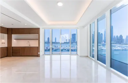 Apartment - 3 Bedrooms - 4 Bathrooms for rent in Palace Beach Residence - EMAAR Beachfront - Dubai Harbour - Dubai