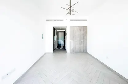 Apartment - Studio - 1 Bathroom for rent in Oxford 212 - District 10 - Jumeirah Village Circle - Dubai