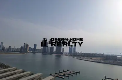 Apartment - 2 Bedrooms - 4 Bathrooms for rent in Beach Tower 1 - Al Khan Lagoon - Al Khan - Sharjah