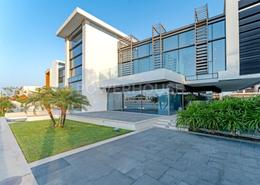 Villa - 5 bedrooms - 8 bathrooms for sale in Signature Villas Frond J - Signature Villas - Palm Jumeirah - Dubai