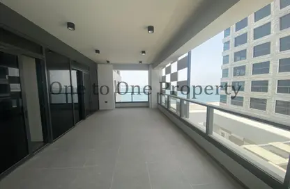 Terrace image for: Apartment - 2 Bedrooms - 3 Bathrooms for sale in Pixel - Makers District - Al Reem Island - Abu Dhabi, Image 1