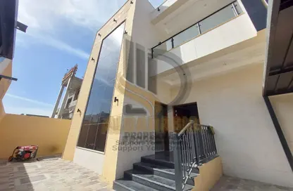 Villa - 4 Bedrooms - 7 Bathrooms for sale in Al Yasmeen 1 - Al Yasmeen - Ajman