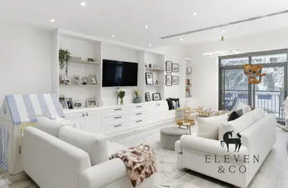 Apartment - 2 Bedrooms - 2 Bathrooms for sale in Arno A - Arno - The Views - Dubai