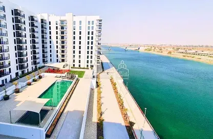 Apartment - 1 Bedroom - 1 Bathroom for sale in Waters Edge - Yas Island - Abu Dhabi