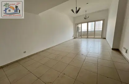 Apartment - 2 Bedrooms - 3 Bathrooms for rent in Al Khan Corniche - Al Khan - Sharjah
