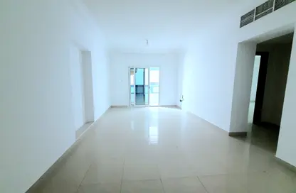 Apartment - 1 Bedroom - 2 Bathrooms for rent in Dar Al Majaz - Jamal Abdul Nasser Street - Al Majaz - Sharjah