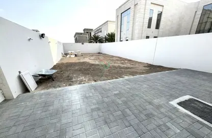 Villa - 3 Bedrooms - 3 Bathrooms for rent in Gafat Al Nayyar - Zakher - Al Ain Villa - 3 Bedrooms - 3 Bathrooms for rent in Gafat Al Nayyar - Zakher - Al Ain