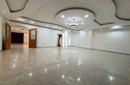 شقة - 3 غرف نوم - 4 حمامات للايجار في المجاز 3 - المجاز - الشارقة