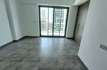 Apartment - 1 Bedroom - 2 Bathrooms for rent in Alpha Green Tower - Jumeirah Village Circle - Dubai