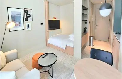 صورة لـ غرفة- غرفة النوم شقة - 1 حمام للايجار في رأسًا على عقب - الخليج التجاري - دبي ، صورة رقم 1