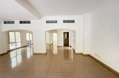Villa - 3 Bedrooms - 4 Bathrooms for sale in Meadows 9 - Meadows - Dubai
