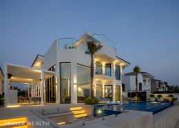 Outdoor House image for: Villa - 4 bedrooms - 7 bathrooms for sale in Garden Homes Frond O - Garden Homes - Palm Jumeirah - Dubai, Image 1
