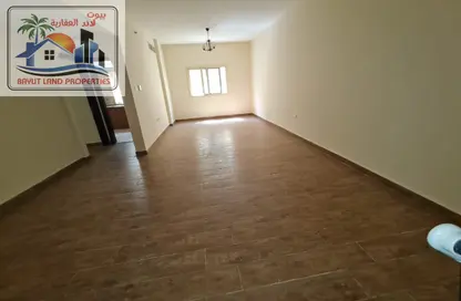 Apartment - 1 Bedroom - 2 Bathrooms for rent in Muwailih Building - Muwaileh - Sharjah