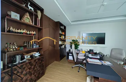 مكتب - استوديو - 2 حمامات للايجار في برج يوبورا 1 - أبراج يو بورا - الخليج التجاري - دبي