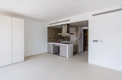 Apartment - Studio - 1 Bathroom for rent in West Avenue Tower - Dubai Marina - Dubai