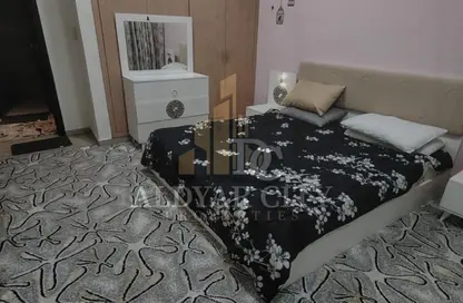 شقة - 2 غرف نوم - 2 حمامات للايجار في مساكن كورنيش عجمان - طريق كورنيش عجمان - عجمان