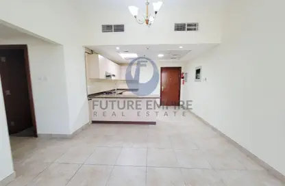 Apartment - 2 Bedrooms - 2 Bathrooms for rent in Dubai Healthcare City - Bur Dubai - Dubai