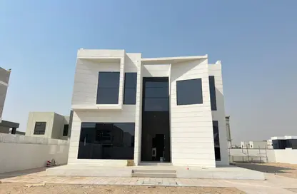 Villa - 4 Bedrooms - 6 Bathrooms for rent in Wadi Alshabak - Dubai